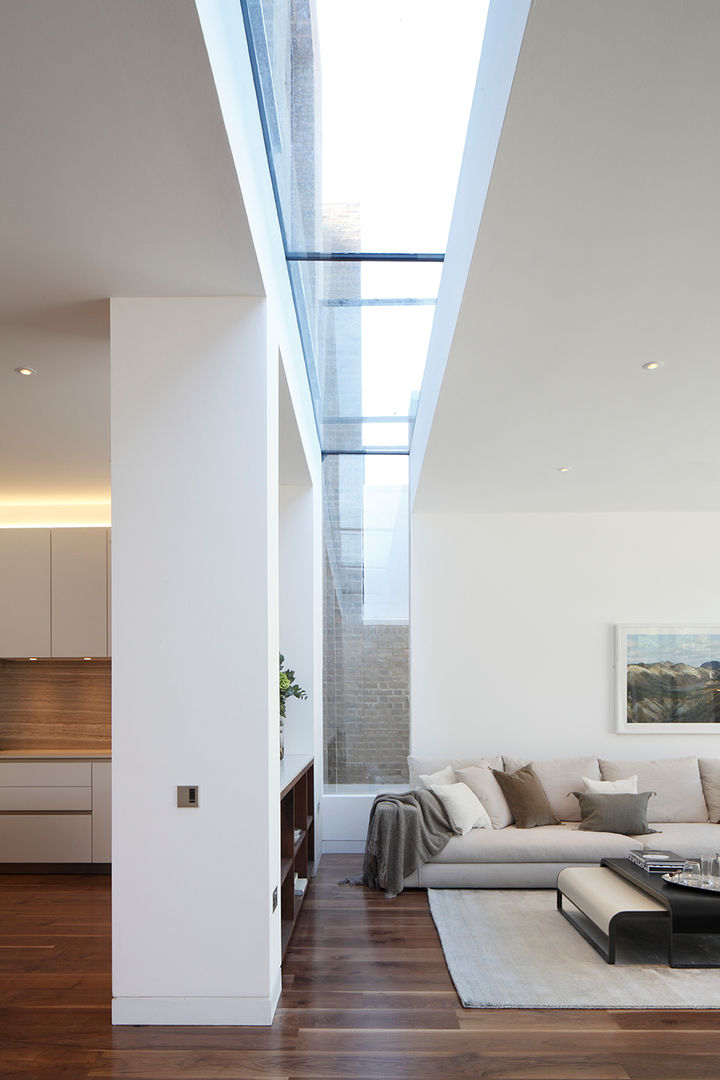 Macauley Road Townhouses, Clapham, Squire and Partners Squire and Partners ห้องนั่งเล่น