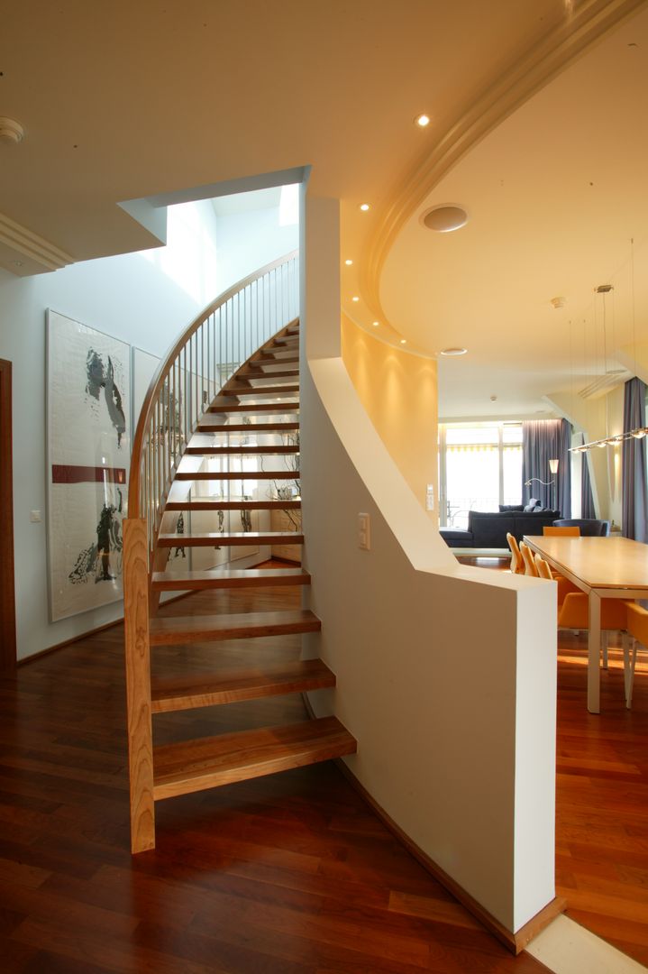Maisonette, FiAri FiAri Modern Corridor, Hallway and Staircase