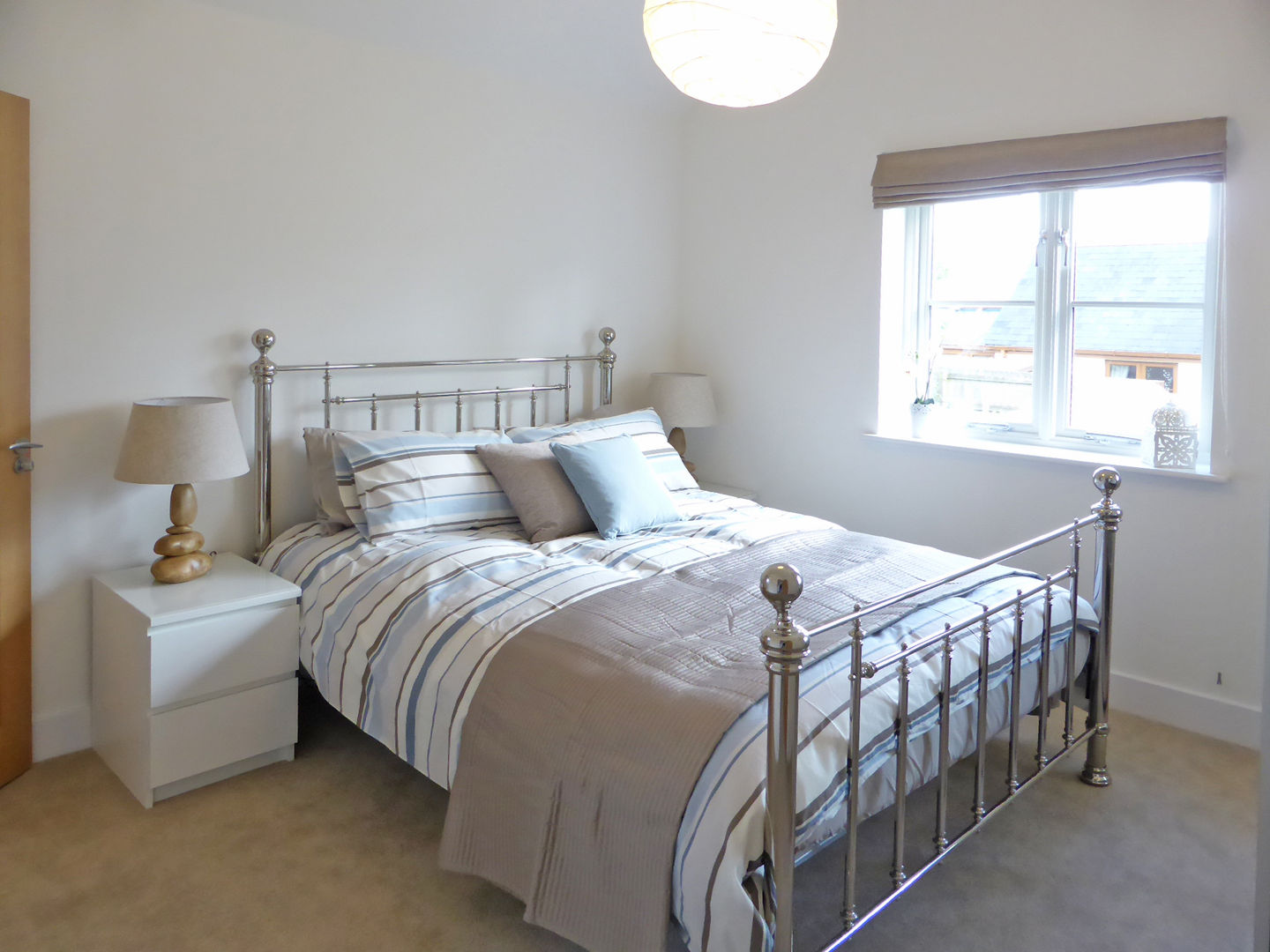 Church Mews, Hartland, Devon homify Modern style bedroom