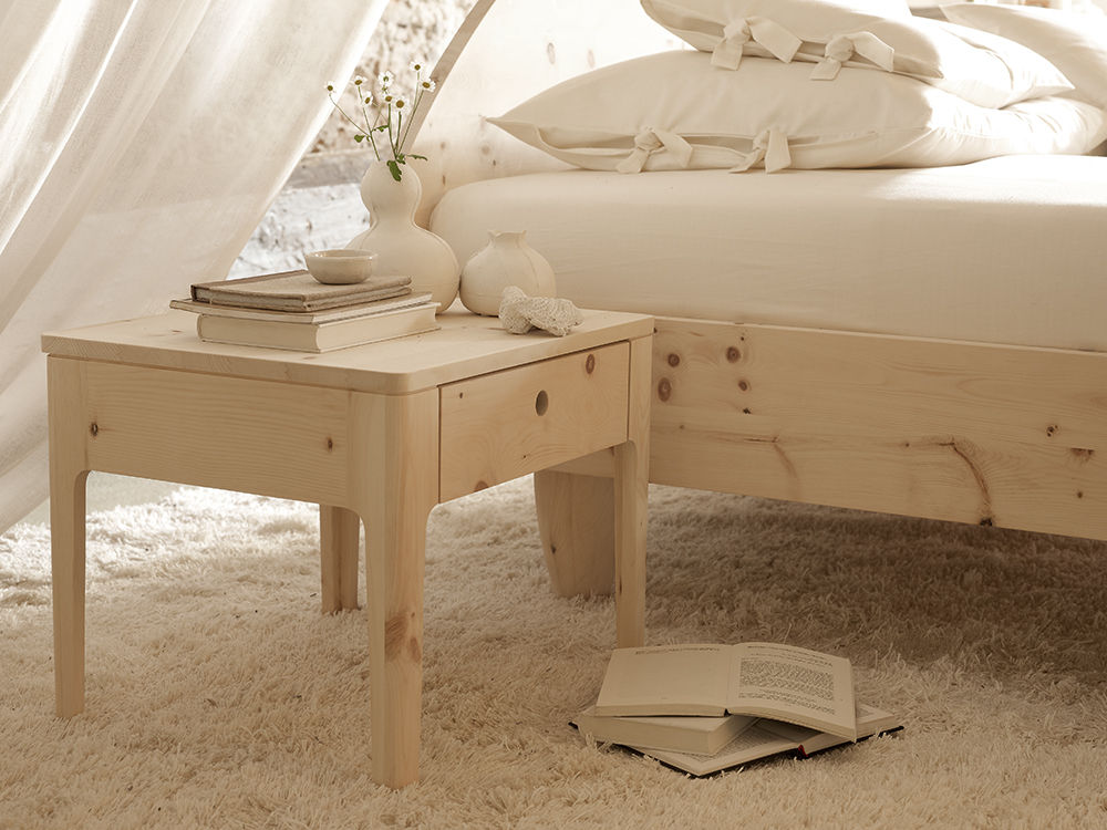homify Eclectic style bedroom Bedside tables