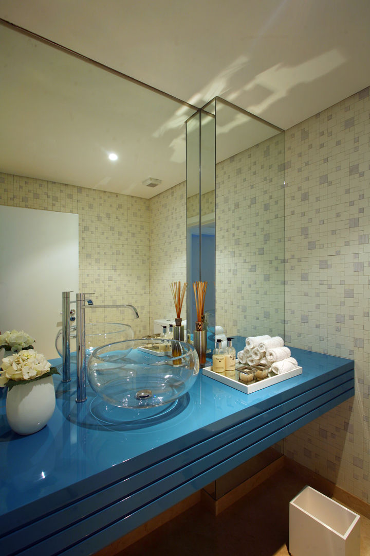 Casa Luanda, Silvia Costa | Arquitectura de Interiores Silvia Costa | Arquitectura de Interiores Modern style bathrooms