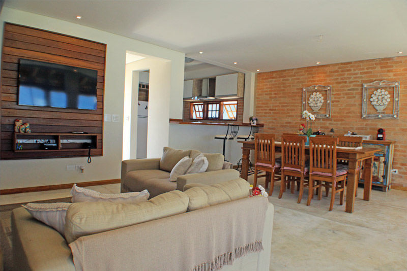 Casa Simples e Confortável, RAC ARQUITETURA RAC ARQUITETURA Rustic style living room Bricks