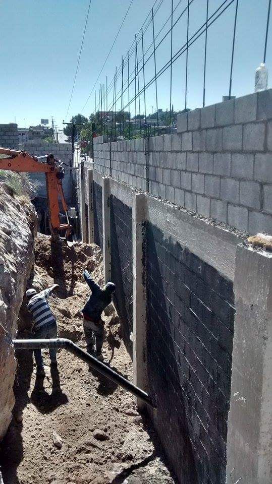 PROCESO CONSTRUCTIVO ATTICA ARQUITECTOS Casas de estilo clásico