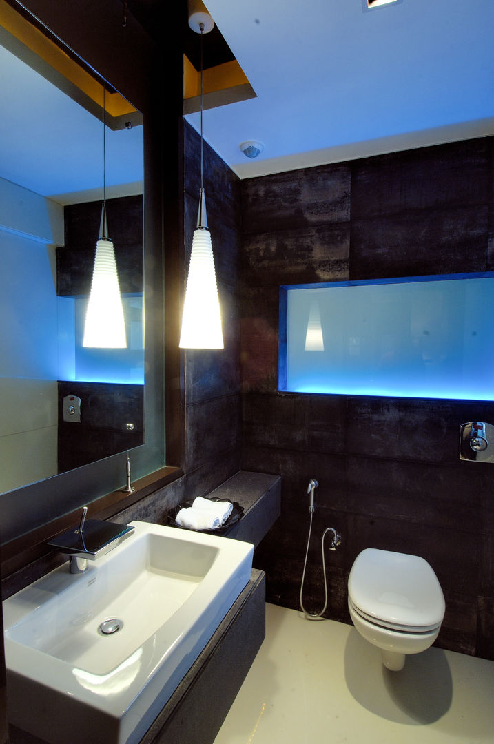 Private Residence at Khar, ARK Reza Kabul Architects Pvt. Ltd. ARK Reza Kabul Architects Pvt. Ltd. Bathroom