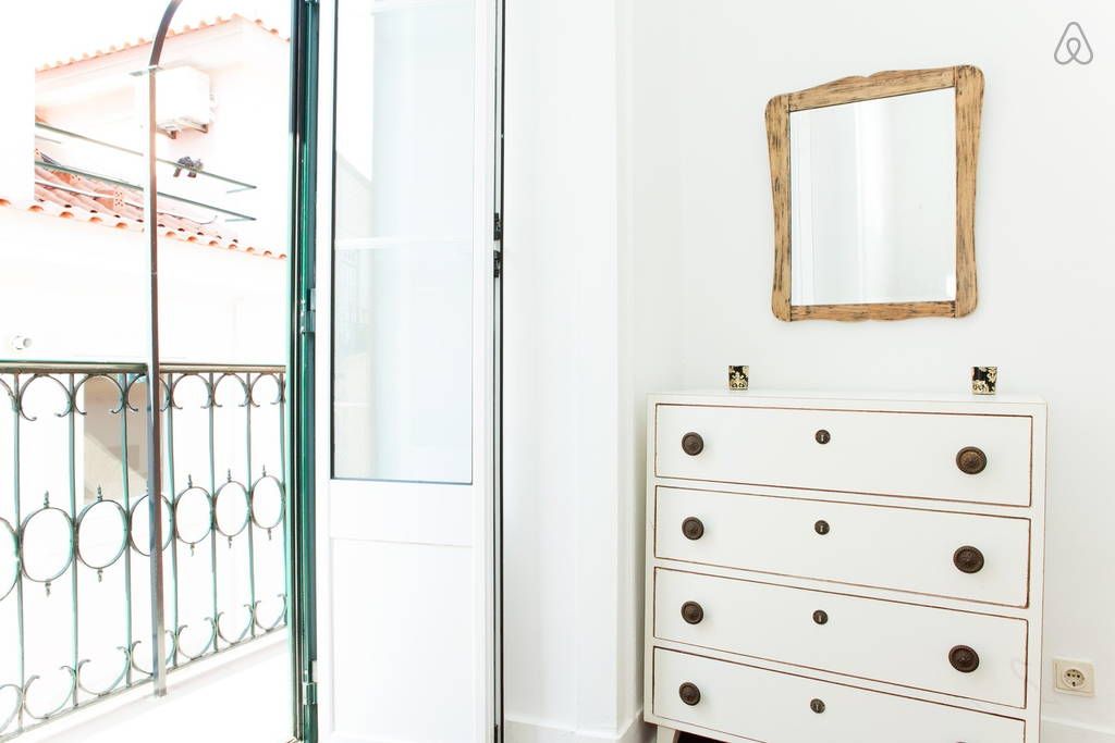 Apartamento Bairro Alto, Monstros Monstros Moderne slaapkamers