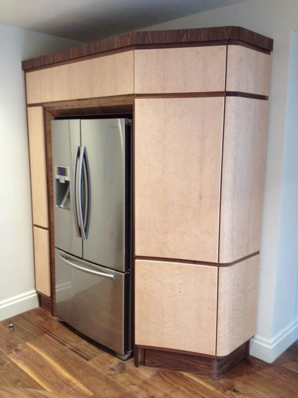 Art Deco Kitchen Dovetailors Limited Cozinhas minimalistas Madeira Efeito de madeira