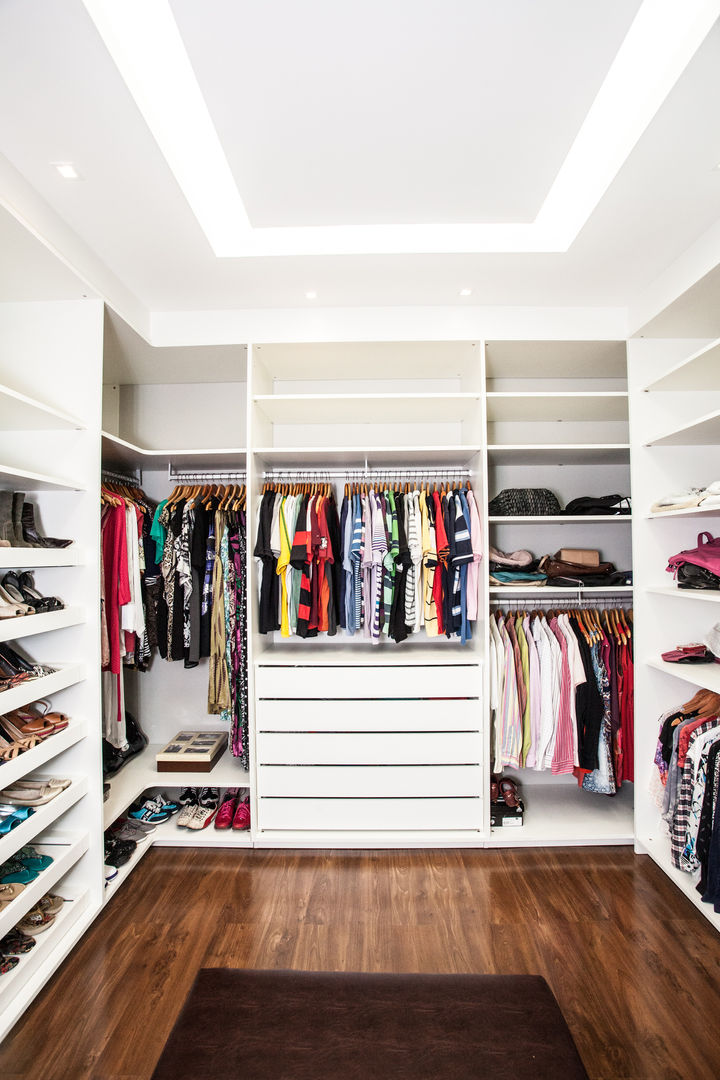 homify Closets de estilo clásico