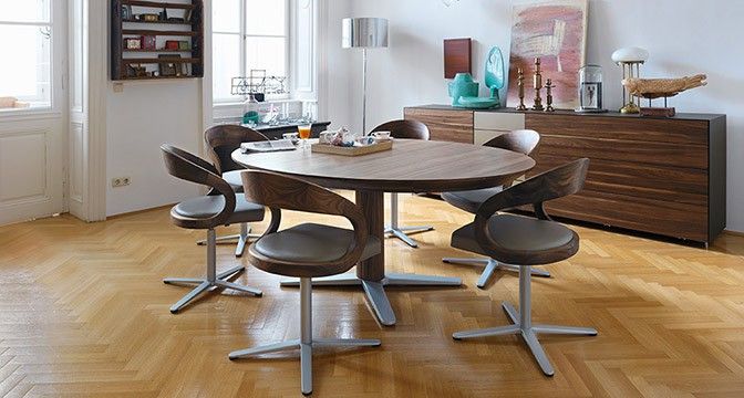 Girado , Design Lounge Hinke Wien Design Lounge Hinke Wien Modern dining room Wood Wood effect Tables