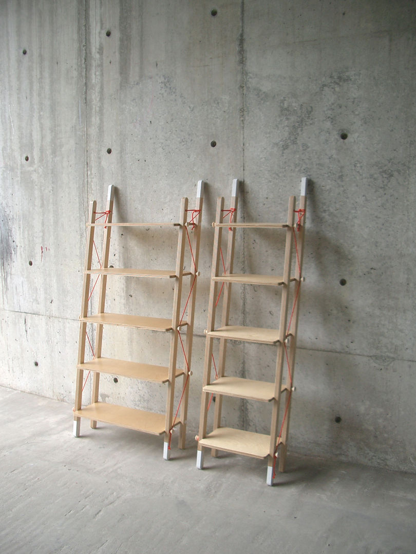 LADDER RACK - Single, abode Co., Ltd. abode Co., Ltd. Minimalist Oturma Odası Raflar