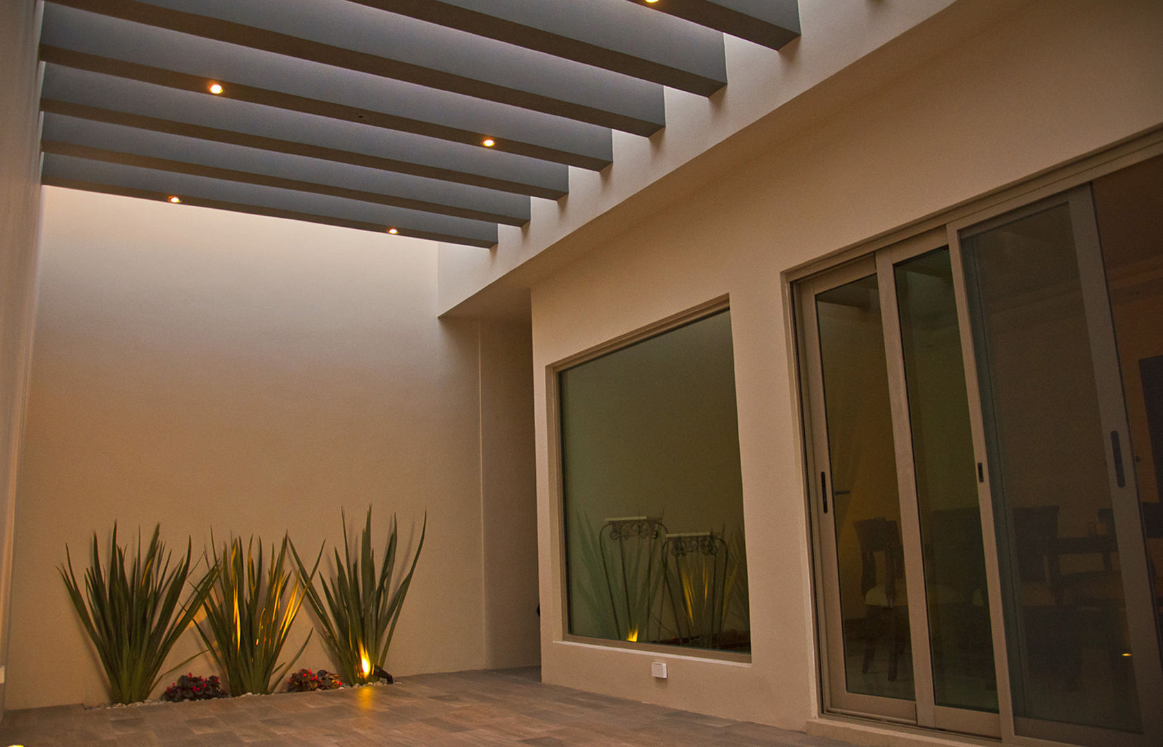 Casa La Escondida, fc3arquitectura fc3arquitectura 牆面