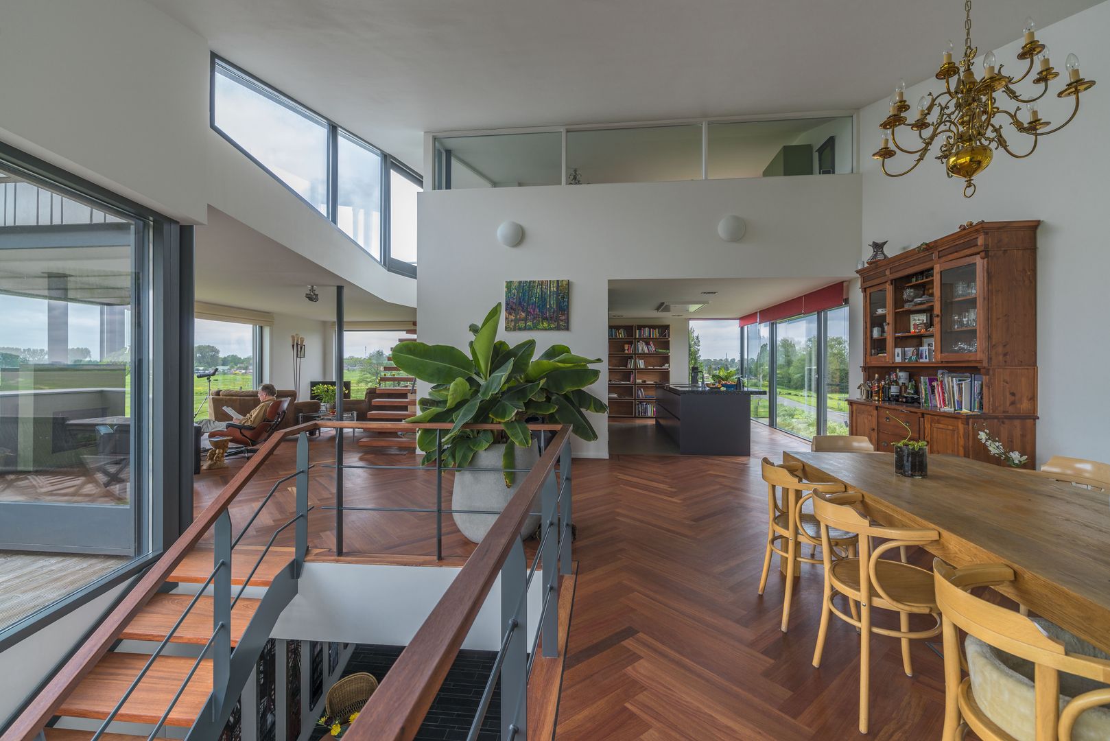 Villa Lutkemeer, MAS architectuur MAS architectuur Moderne woonkamers Tafel,Meubilair,Plant,Stoel,kasten,Hout,Interieur ontwerp,Kamerplant,Armatuur,Vloeren