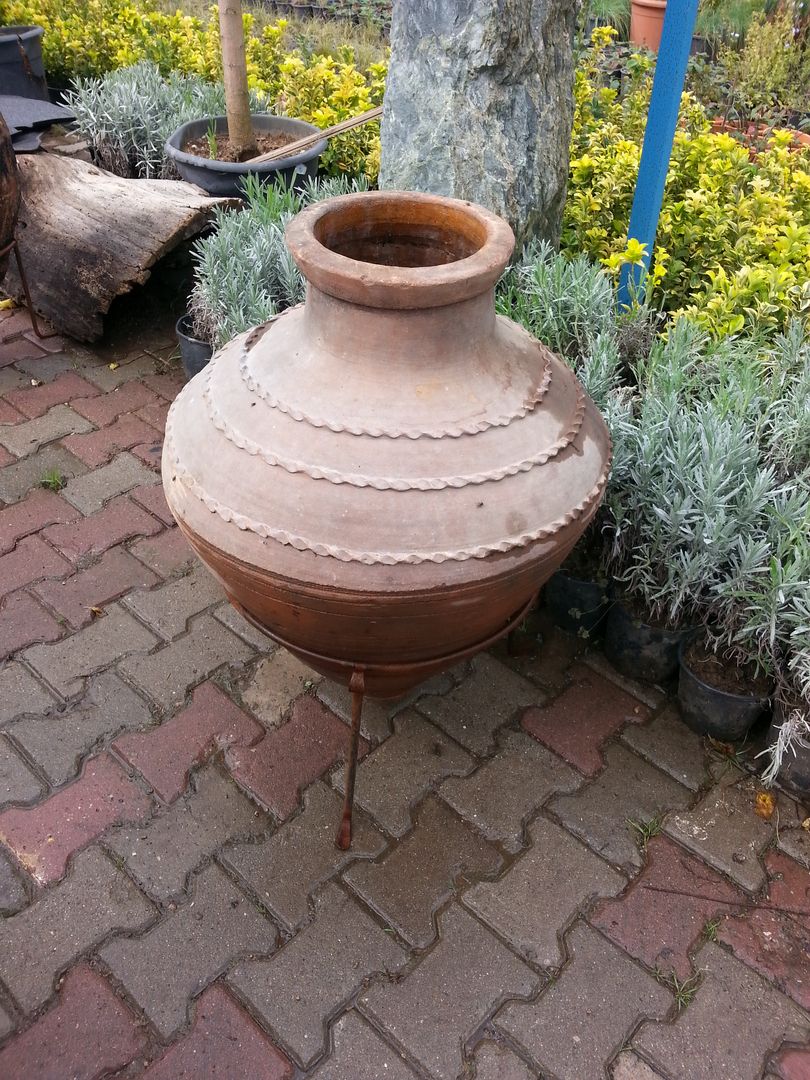 ANTİK SAKSILAR, PERA BOTANİK PERA BOTANİK Country style garden Plant pots & vases