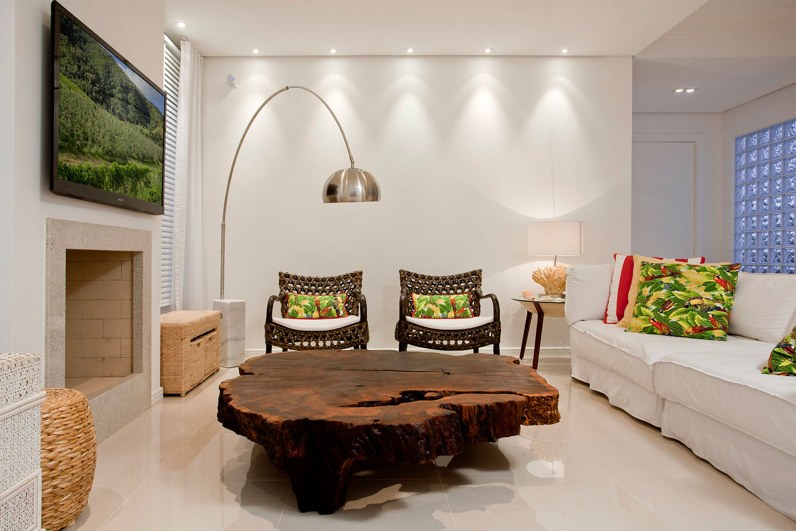 Luxo para Férias, Karla Silva Designer de Interiores Karla Silva Designer de Interiores Tropical style living room