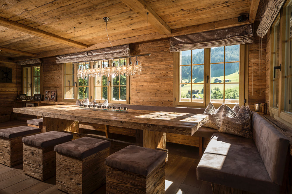 homify Rustic style dining room Engineered Wood Transparent