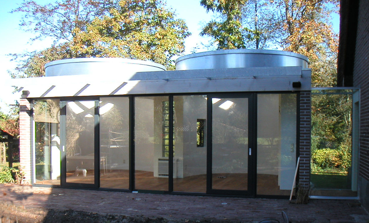 Uitbreiding van een authentieke boerderij, SL atelier voor architectuur SL atelier voor architectuur Oficinas de estilo moderno