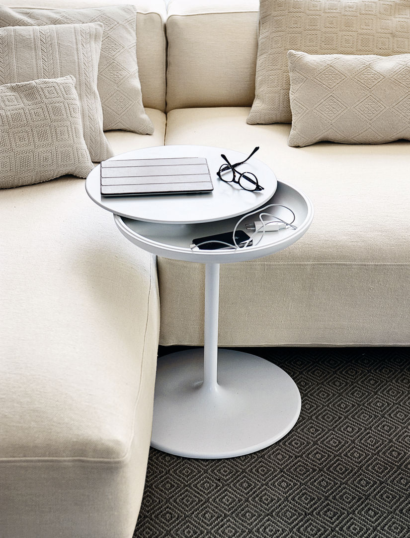 2012 • Zanotta • Toi, Salvatore Indriolo Salvatore Indriolo Modern Living Room Side tables & trays