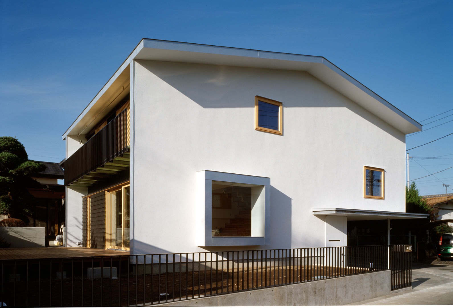 八幡町の家, 桐山和広建築設計事務所 桐山和広建築設計事務所 Casas modernas