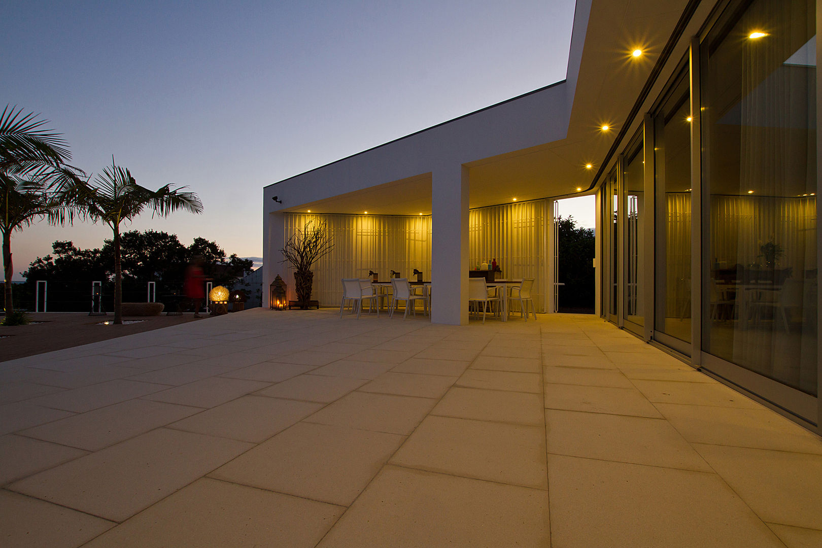 Casa na Caloura, Monteiro, Resendes & Sousa Arquitectos lda. Monteiro, Resendes & Sousa Arquitectos lda. Casas minimalistas