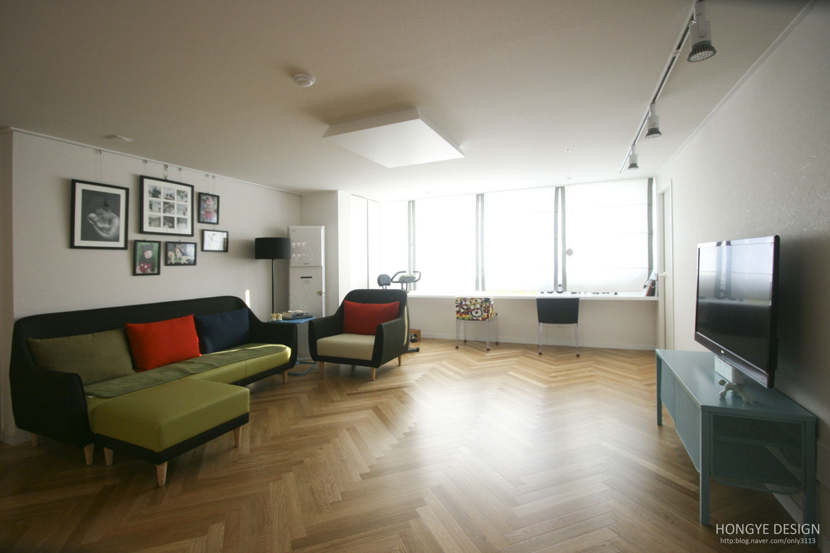 파스텔톤의 따뜻한 신혼집 _ 33py, 홍예디자인 홍예디자인 Living room