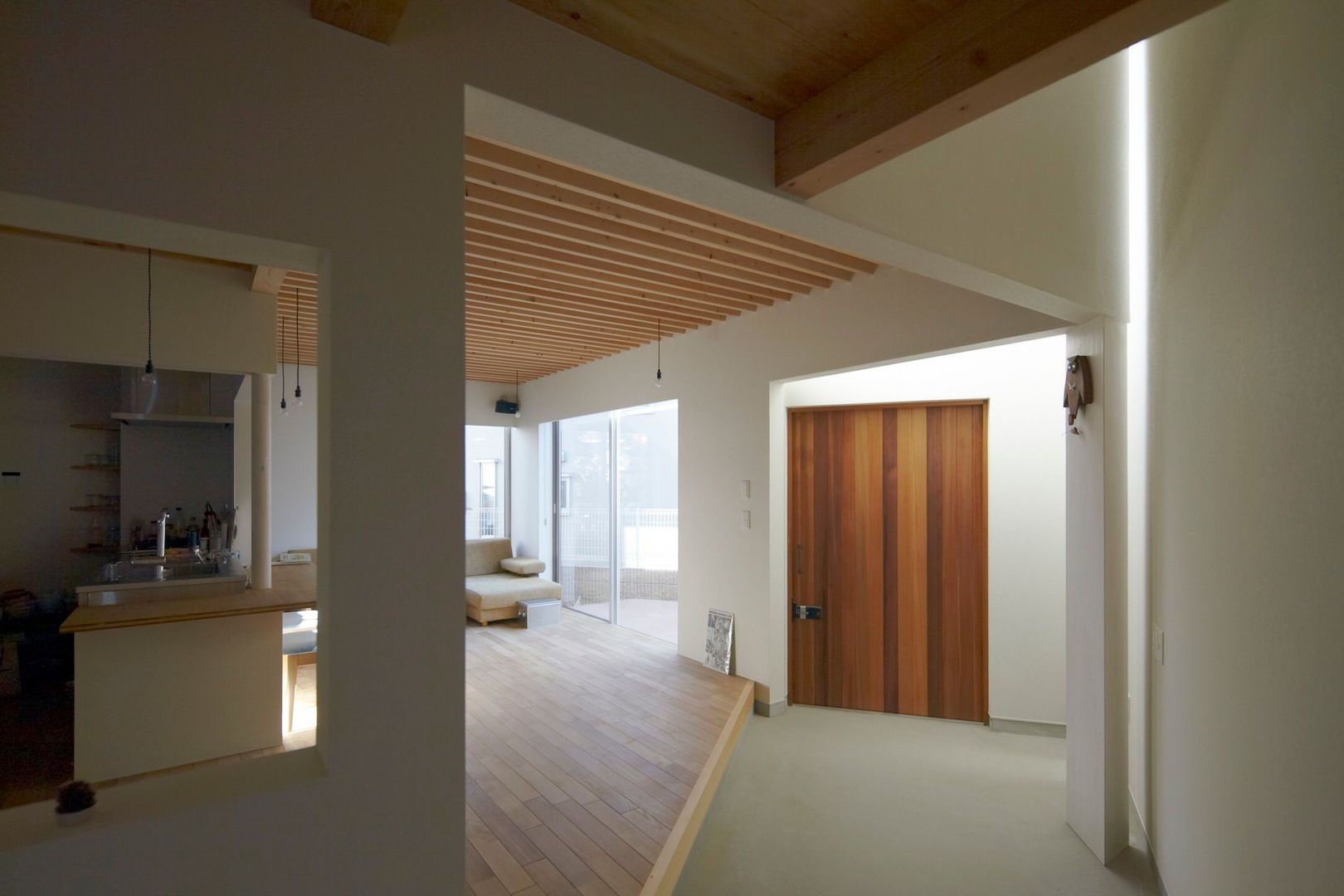 House in Aoba, シキナミカズヤ建築研究所 シキナミカズヤ建築研究所 Livings de estilo moderno