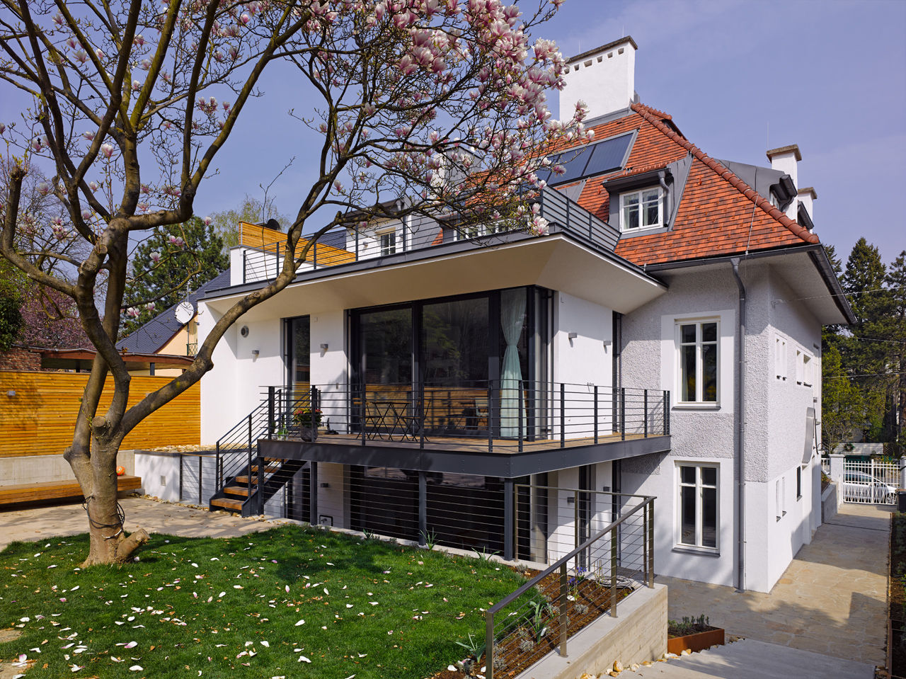 Revitalisierung eines Einfamilienhauses, Mayr & Glatzl Innenarchitektur Gmbh Mayr & Glatzl Innenarchitektur Gmbh 現代房屋設計點子、靈感 & 圖片