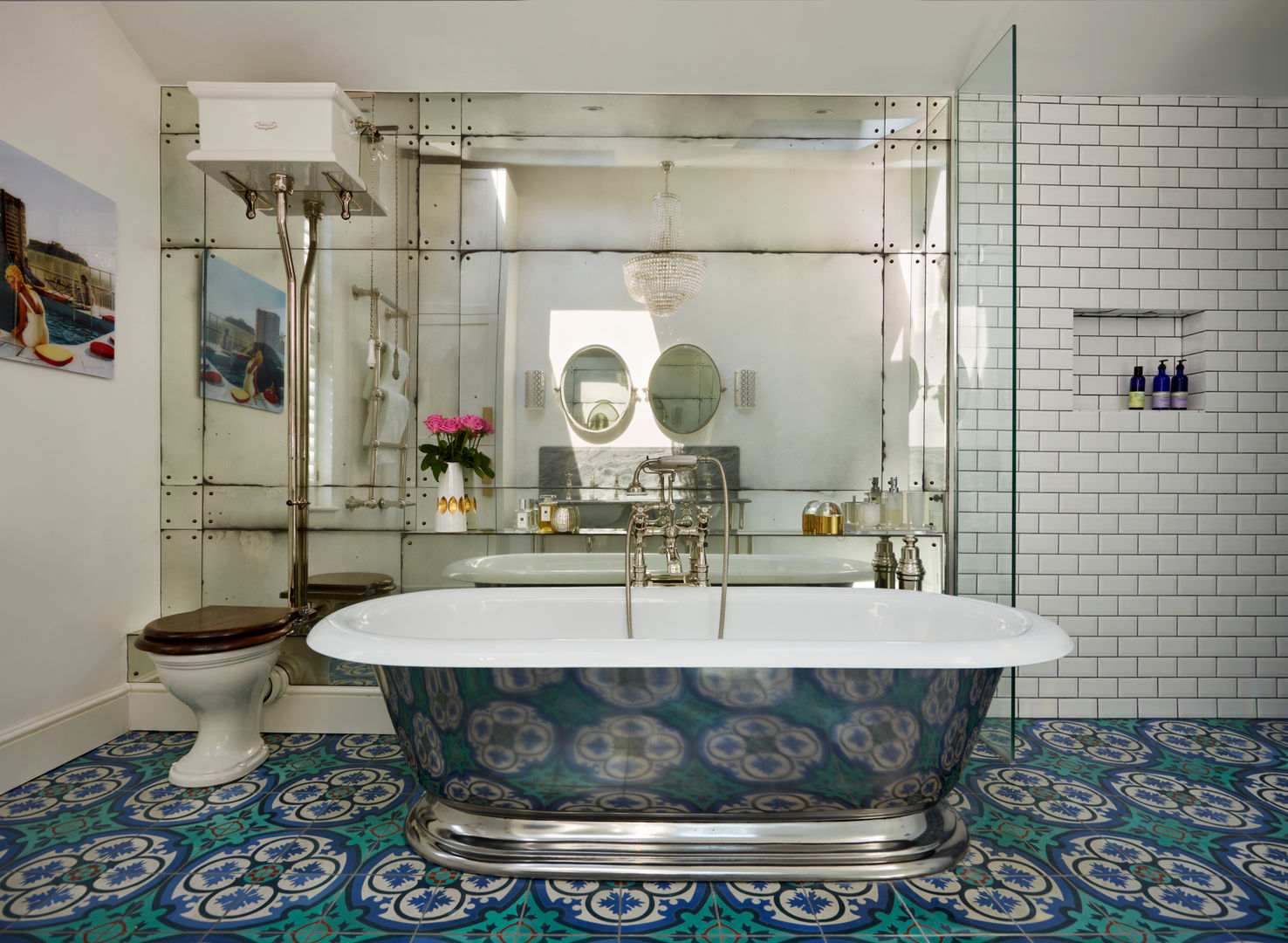 Victorian Terrace House, South-West London homify Klasik Banyo