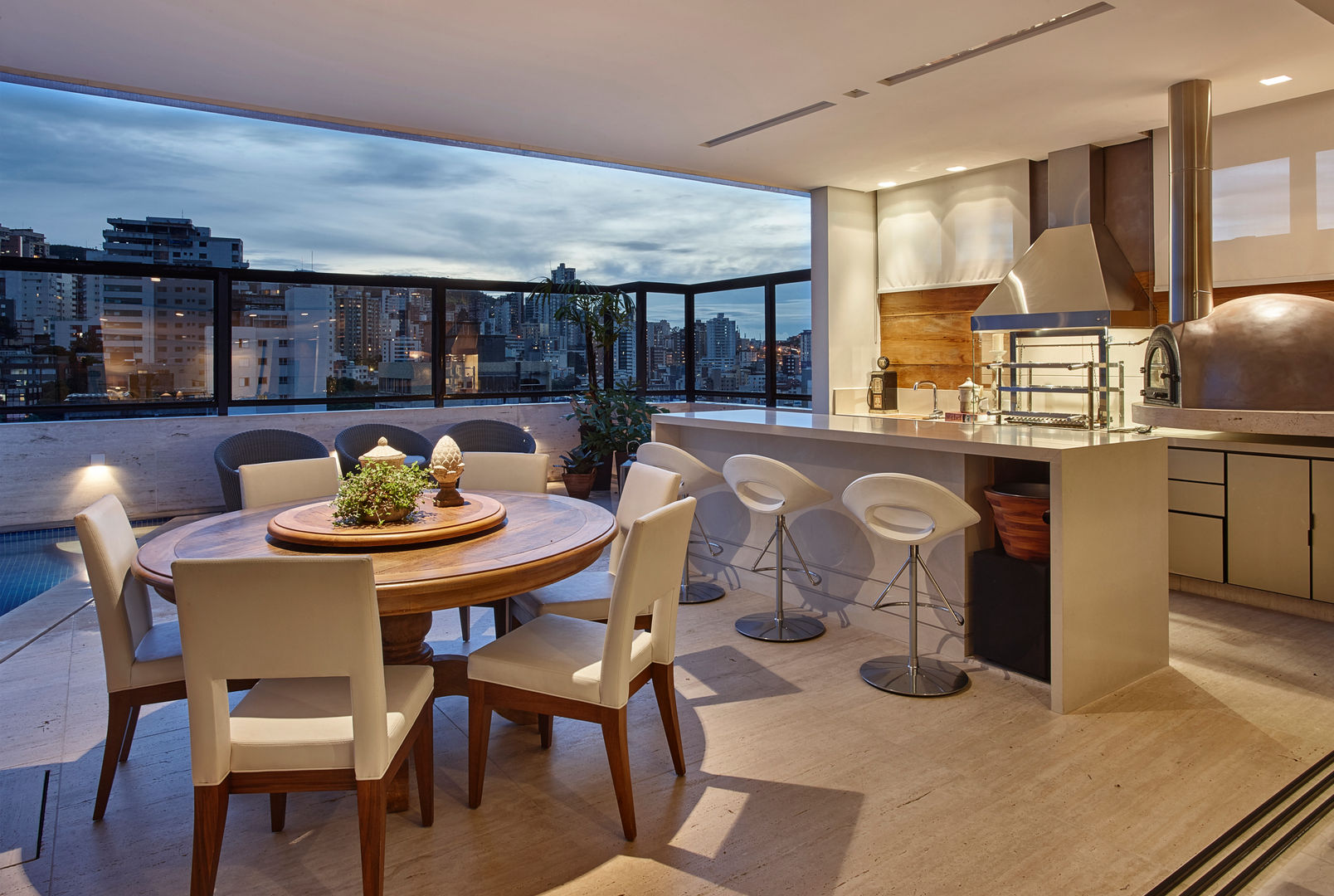 Apartamento IC, Isabela Canaan Arquitetos e Associados Isabela Canaan Arquitetos e Associados Varandas, marquises e terraços modernos