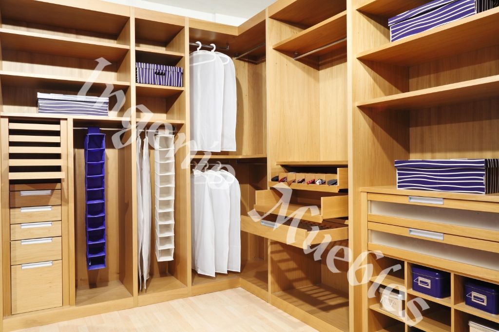 VESTIDORES, Ingenio muebles Ingenio muebles Modern dressing room Wood Wood effect