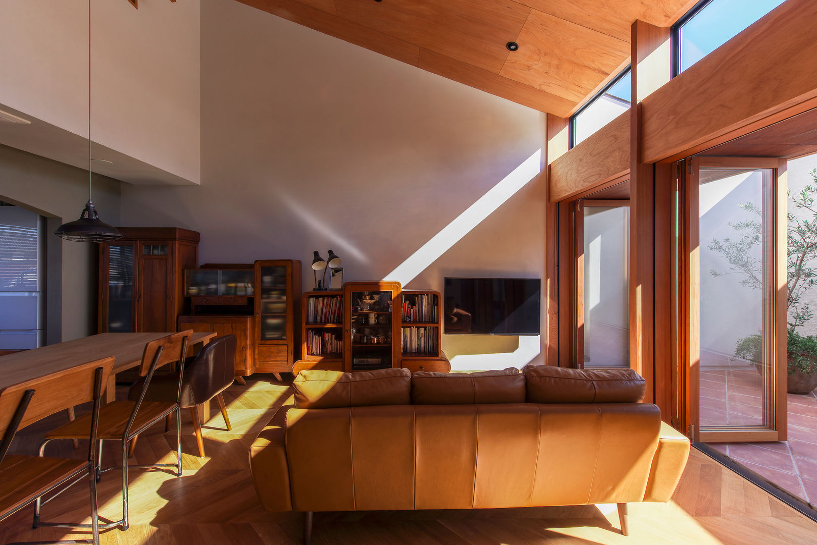 桑名の家, Nobuyoshi Hayashi Nobuyoshi Hayashi Modern living room