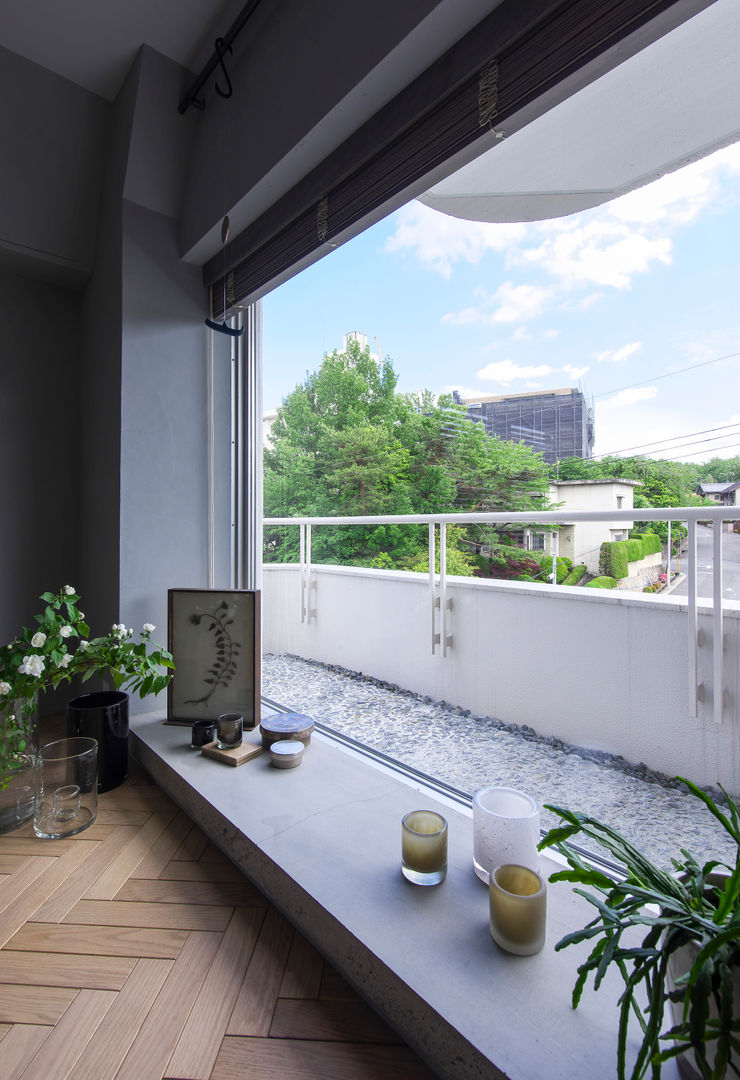 星ヶ丘のリノベーション, Nobuyoshi Hayashi Nobuyoshi Hayashi Balcones y terrazas de estilo moderno