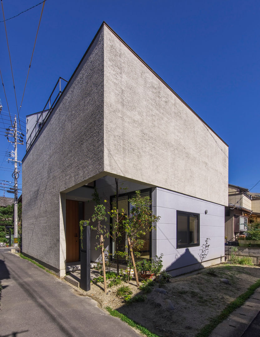 桑名の家, Nobuyoshi Hayashi Nobuyoshi Hayashi Casas estilo moderno: ideas, arquitectura e imágenes