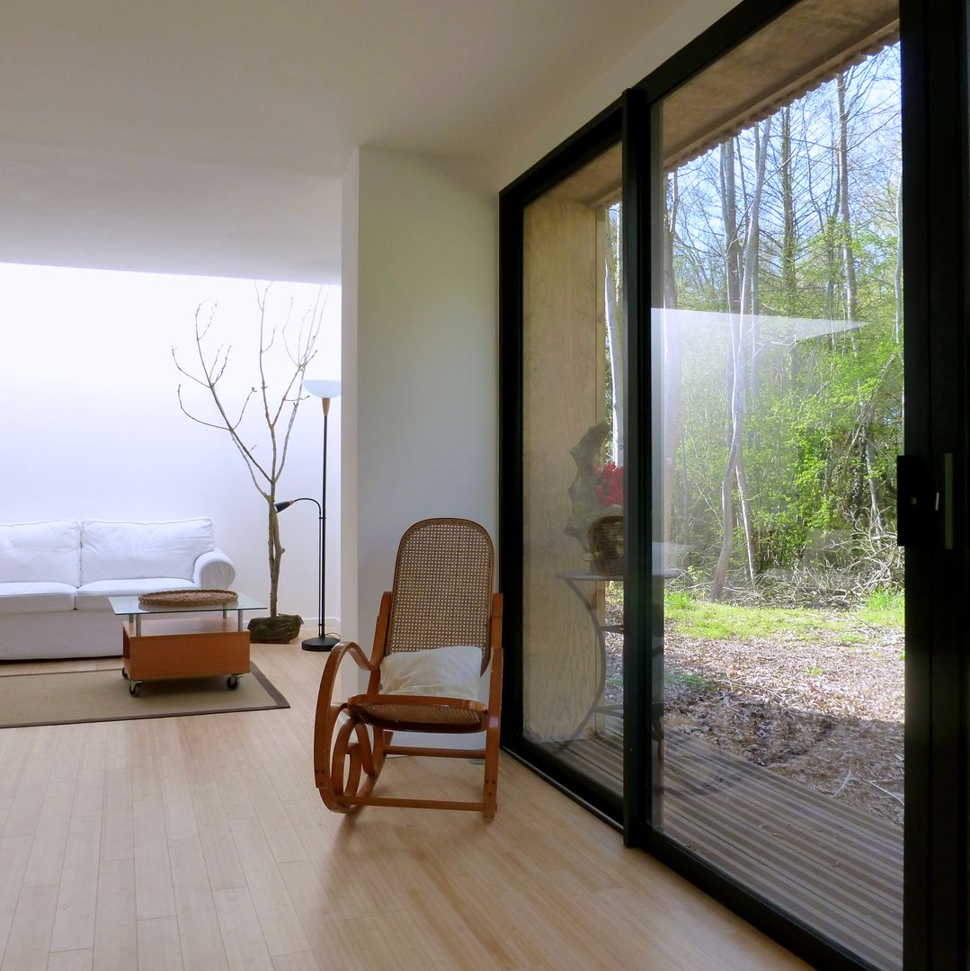 Un Loft à l'Orée du Bois, AADD+ AADD+ Minimalist living room