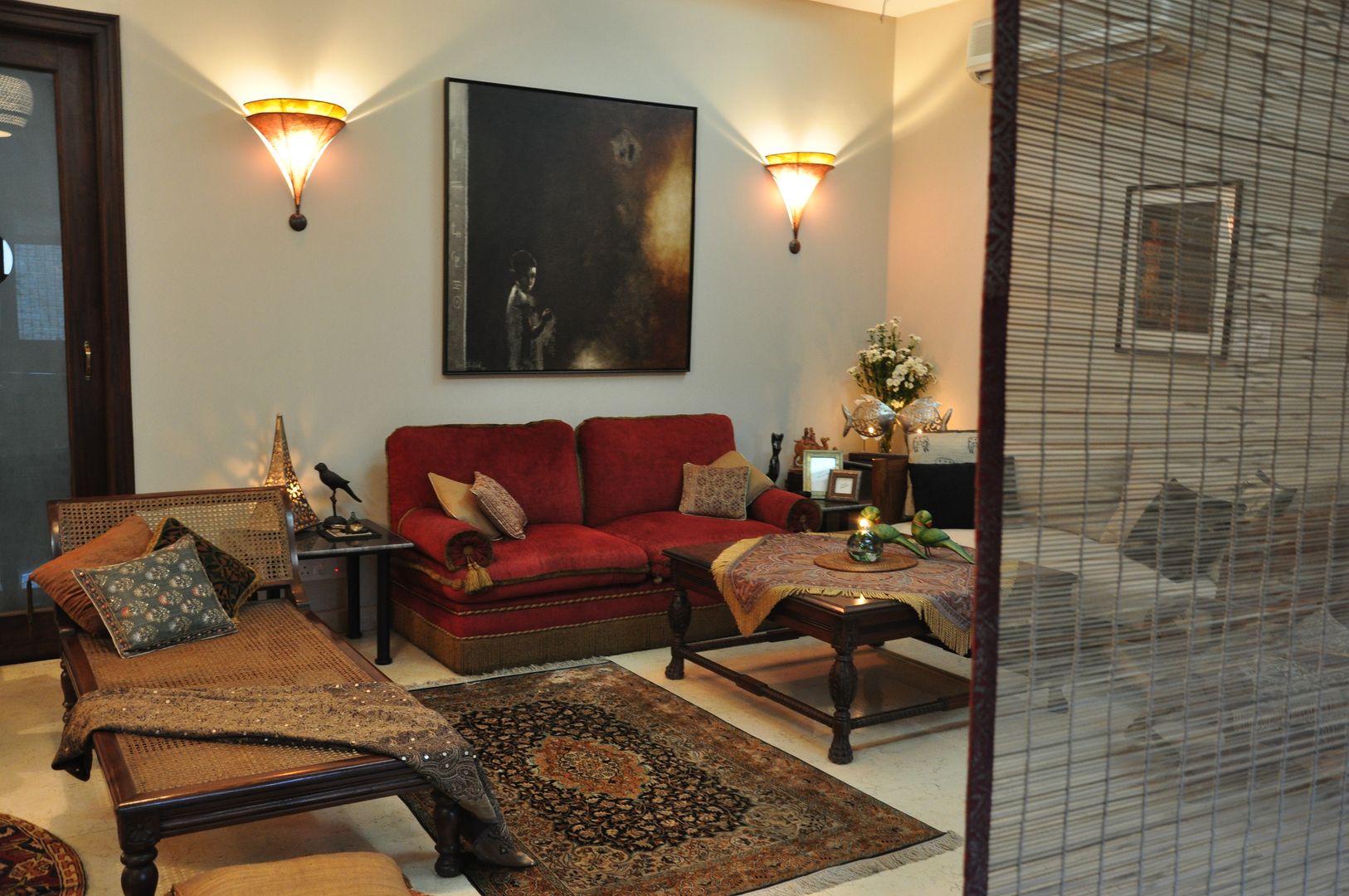 Apartment, monica khanna designs monica khanna designs Modern living room Sofas & armchairs