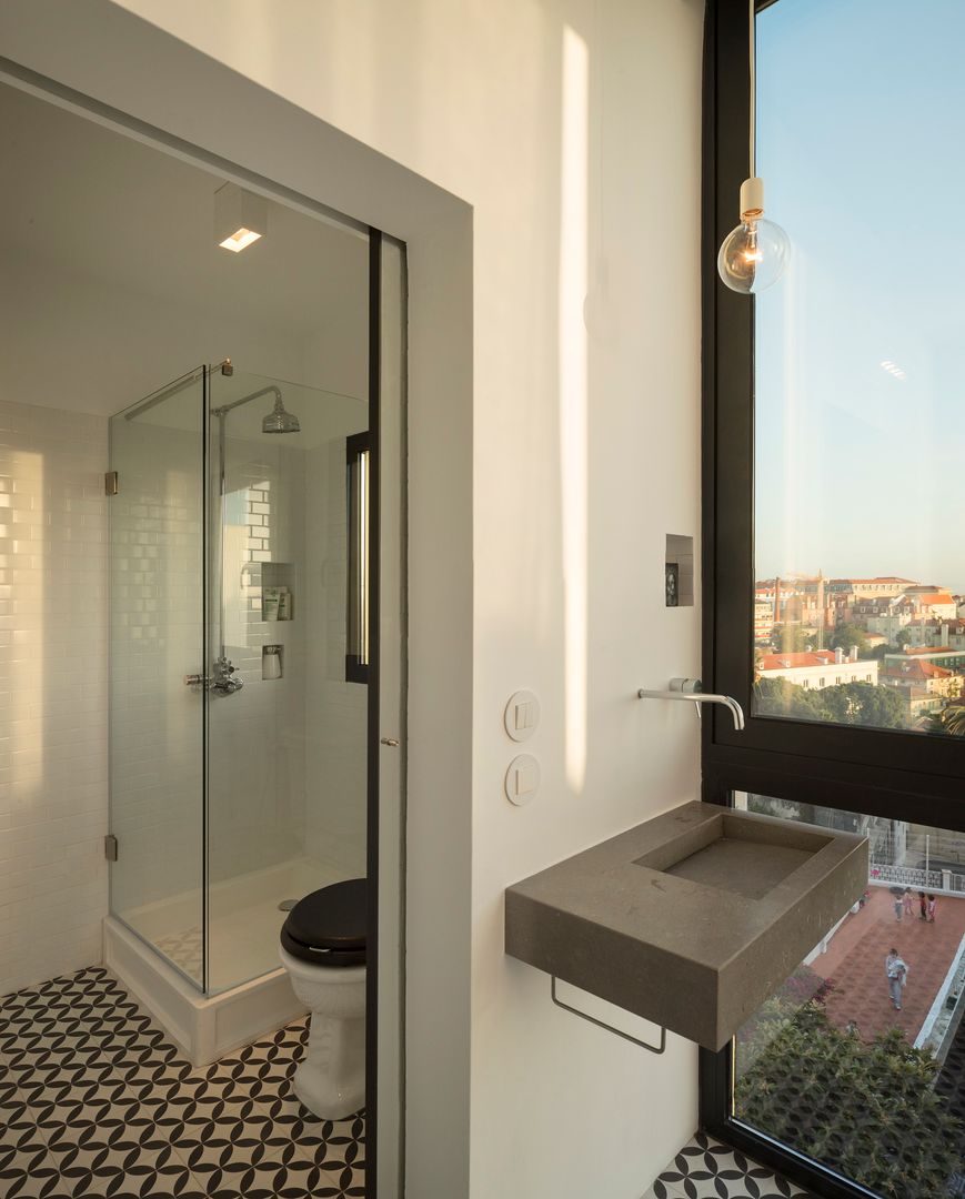 Príncipe real apartment lisbon, fala fala حمام