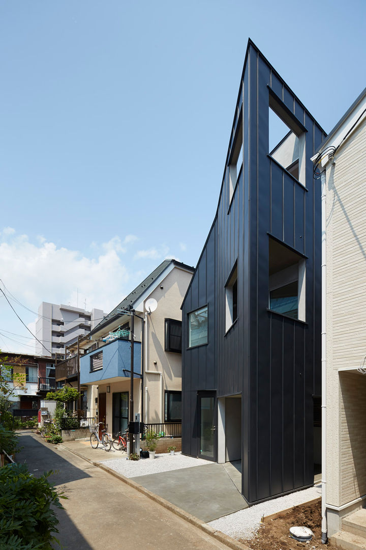 目黒本町の家, 牧野研造建築設計事務所 牧野研造建築設計事務所 Casas modernas Metal