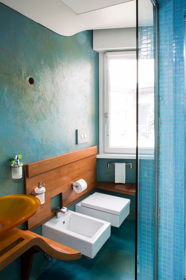 39-7 House, officinaleonardo officinaleonardo Modern style bathrooms Synthetic Brown