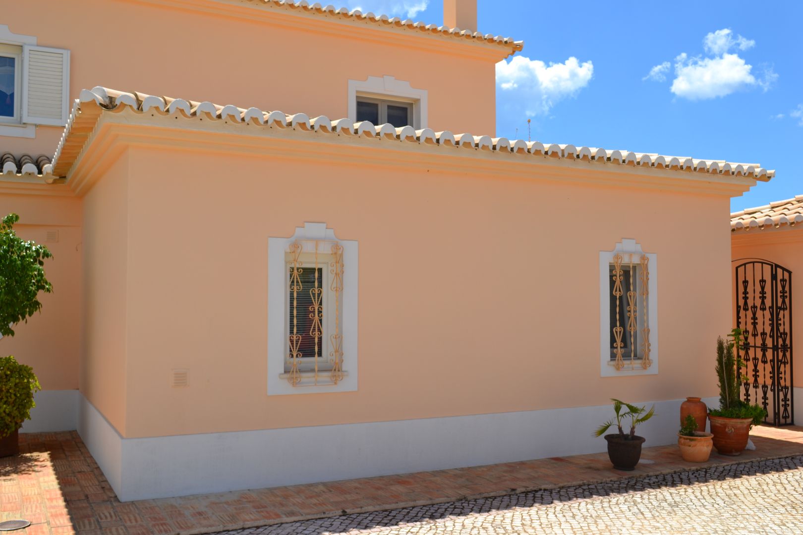 Facade Maintenance and Repair RenoBuild Algarve Mediterranean style houses