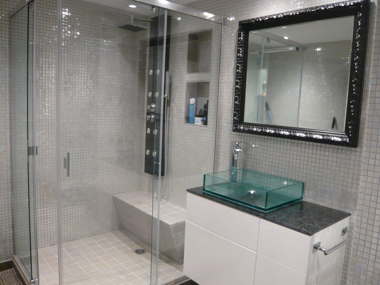 Baño suite Martyseguido diseño interiorismo Baños de estilo ecléctico