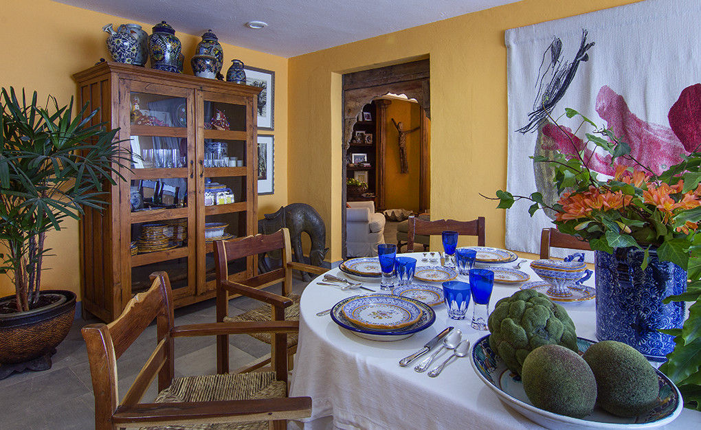 Residencia Tepoztlán, Olivia Aldrete Haas Olivia Aldrete Haas Modern Dining Room