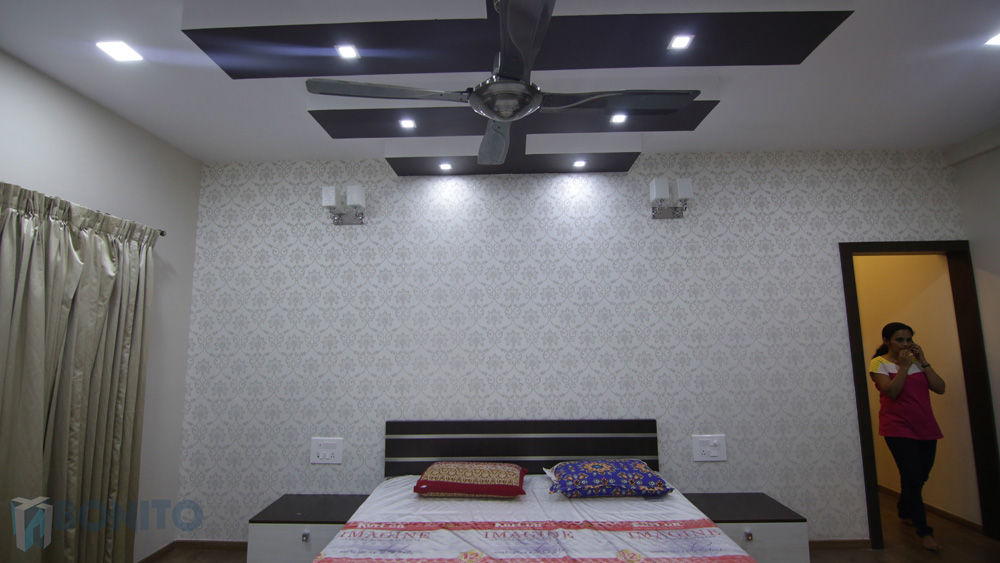 Bedroom headboard and false ceiling designs homify Asian style bedroom