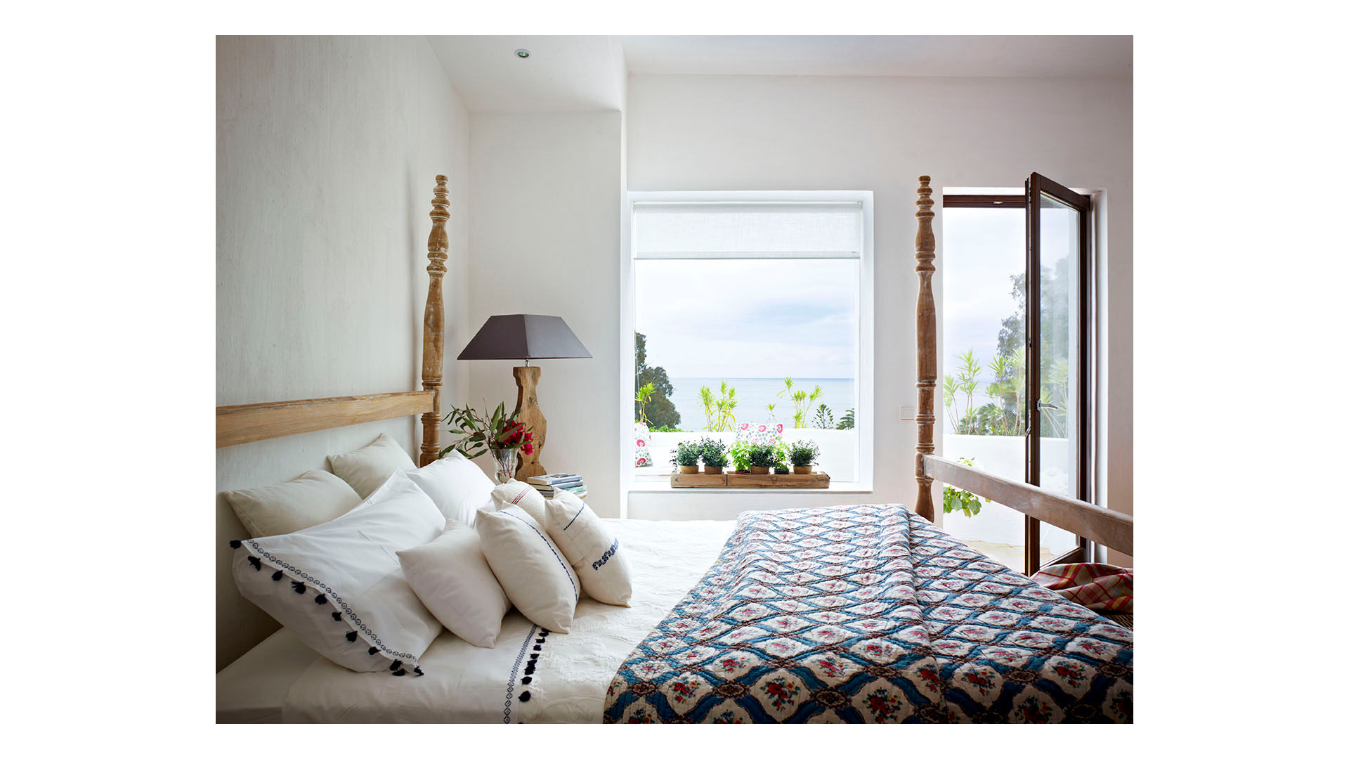 Villa San Diego Alejandro Giménez Architects Mediterranean style bedroom