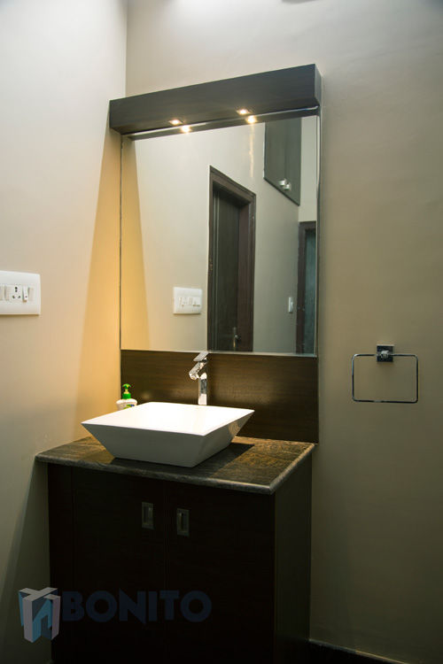 Bathroom vanity homify Asian style bathrooms