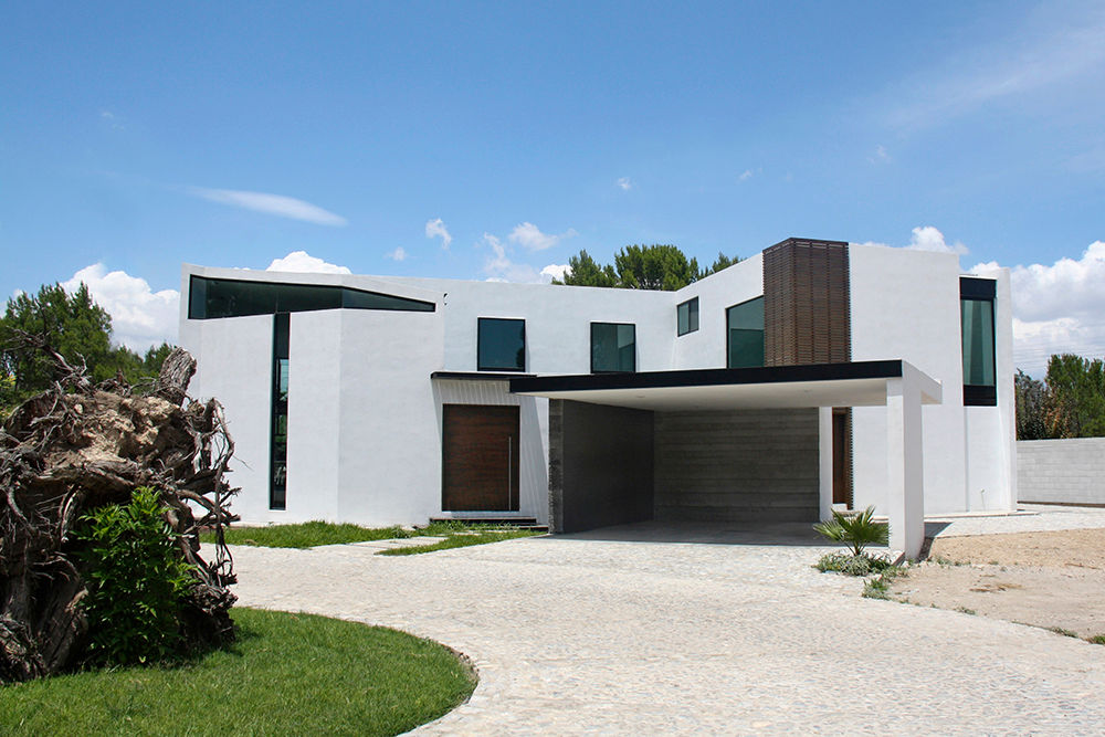 CASA PATIO, Narda Davila arquitectura Narda Davila arquitectura Modern houses