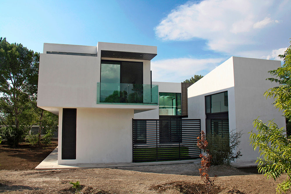 CASA PATIO, Narda Davila arquitectura Narda Davila arquitectura Nowoczesne domy Żelazo/Stal