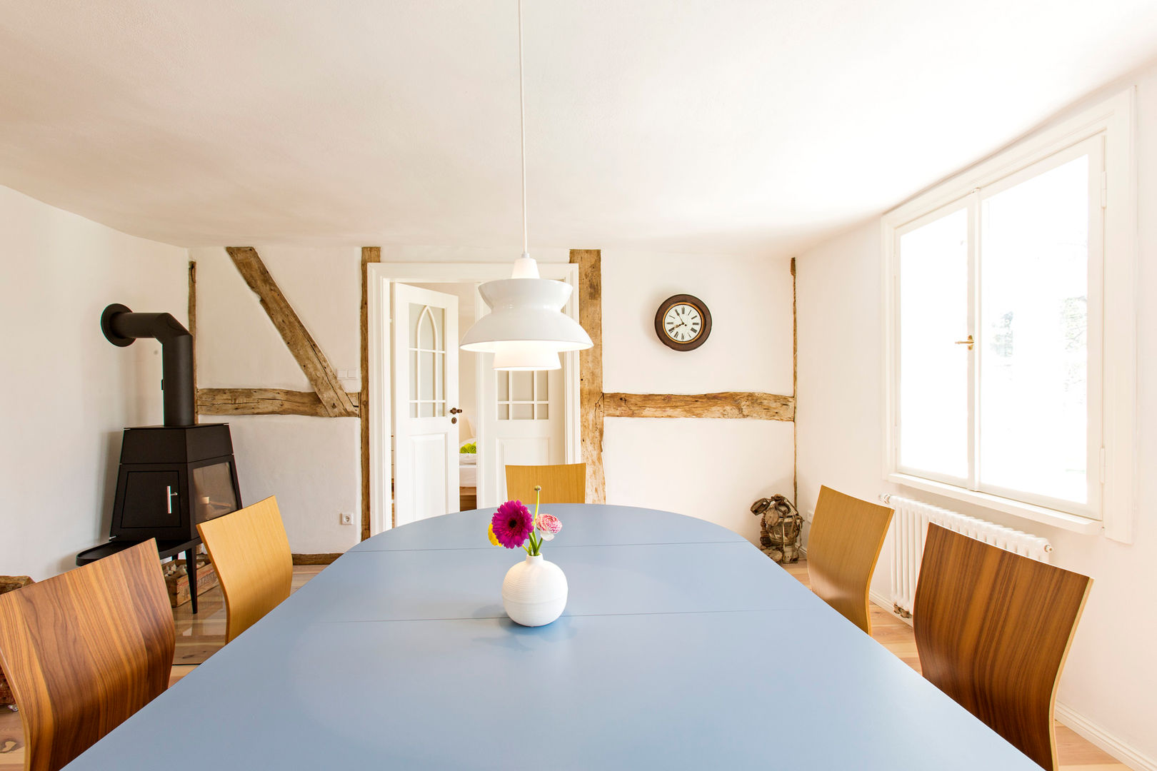 FERIEN IM DENKMAL – ALTES SCHIFFERHAUS, Planungsgruppe Barthelmey Planungsgruppe Barthelmey Scandinavian style dining room
