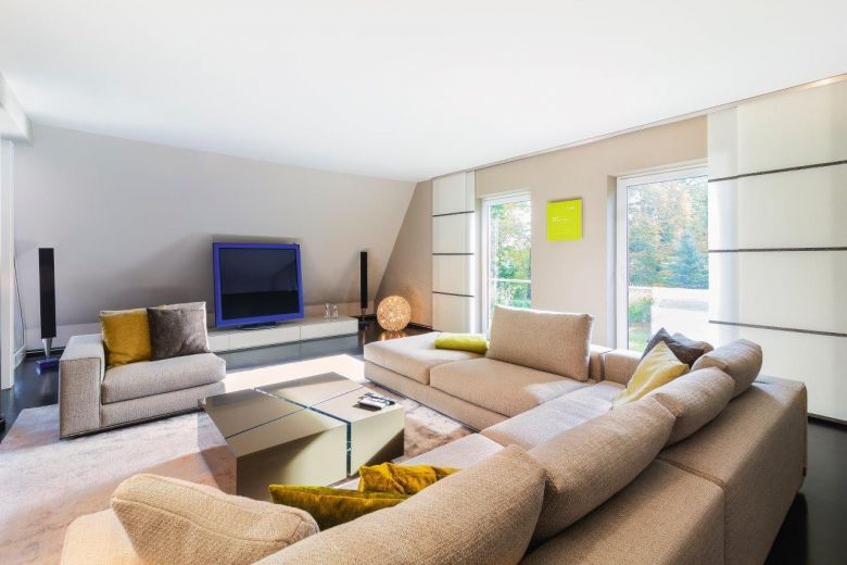 Stilvolle Wohneinrichtung mit exklusiven Marken, VILLA SALZBURG - Exklusive Wohnkonzepte VILLA SALZBURG - Exklusive Wohnkonzepte Moderne woonkamers Sofa's & fauteuils