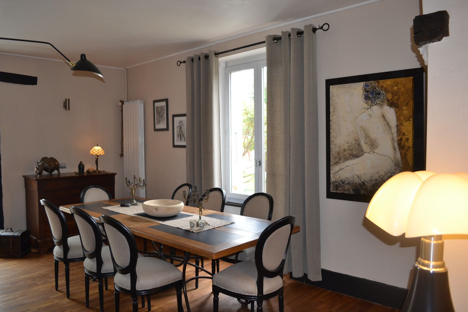 Aménagement d'espaces et décoration d'intérieur pour une maison d'Hôtes, KREA Koncept KREA Koncept Eclectic style dining room