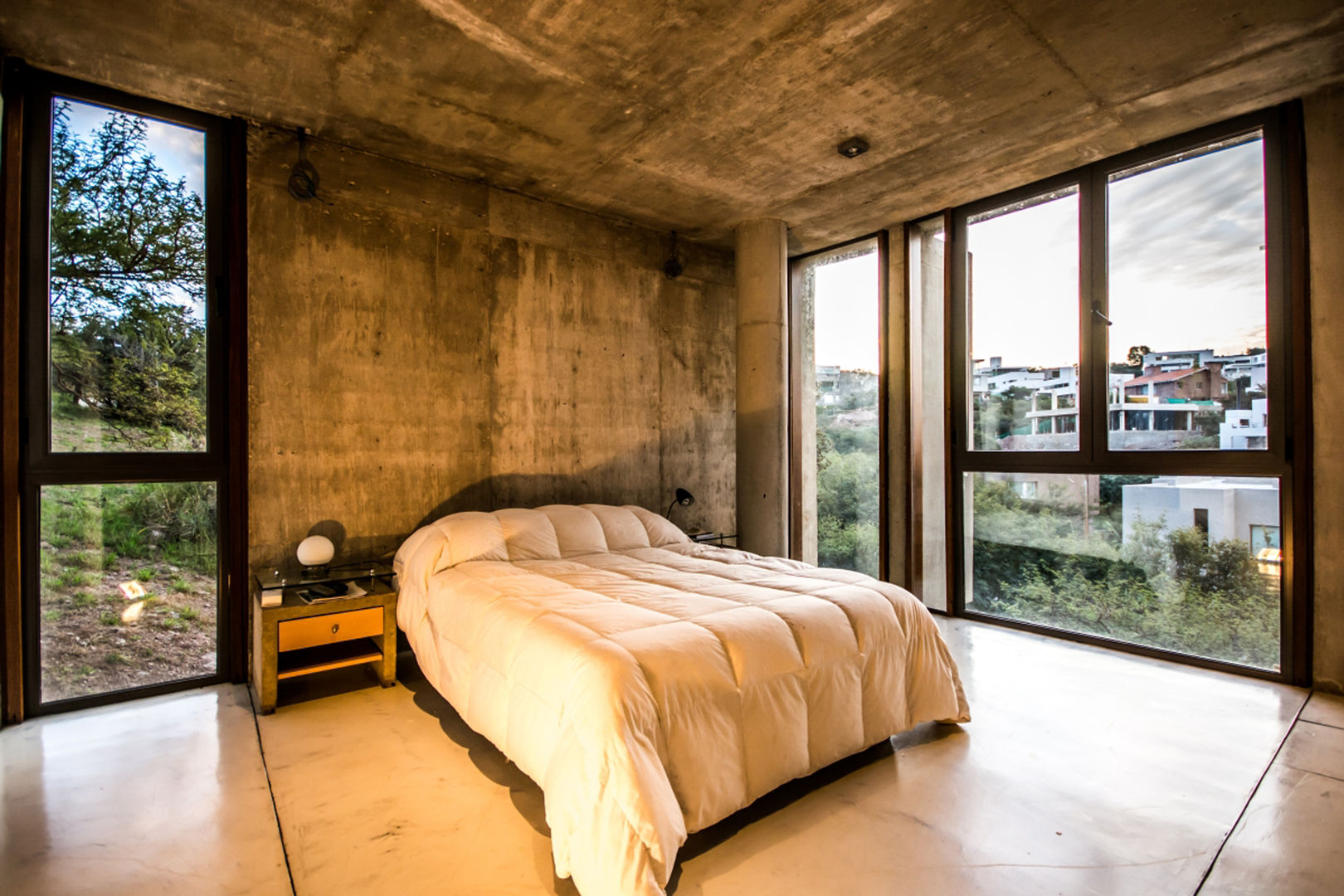 Casa La Rufina, Arq. Santiago Viale Lescano Arq. Santiago Viale Lescano モダンスタイルの寝室