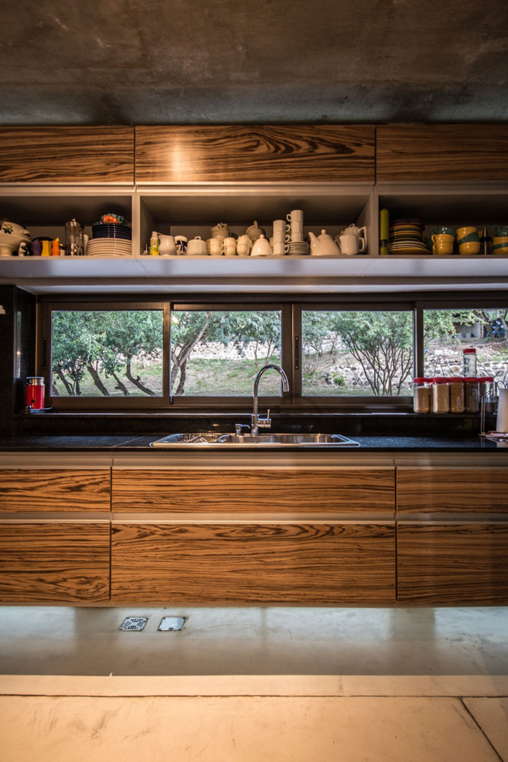 Casa La Rufina, Arq. Santiago Viale Lescano Arq. Santiago Viale Lescano Modern kitchen