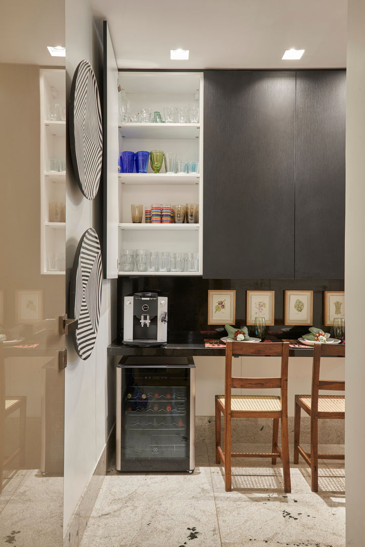 Apartamento ME, Isabela Canaan Arquitetos e Associados Isabela Canaan Arquitetos e Associados Modern kitchen